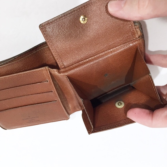 Louis Vuitton brown monogram canvas wallet - Picture 8 of 8